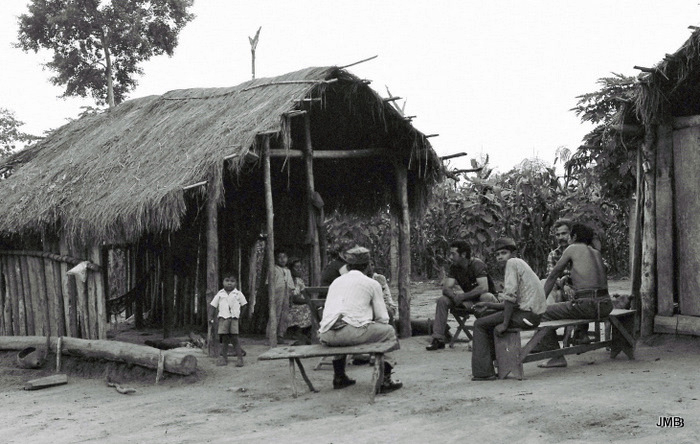 AÑO 1976 - BLANCO Y NEGRO - VIDA CAMPESINA EN PARAGUAY (JOSÉ MARÍA BLANCH)